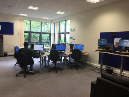 Gosforth Library public computers