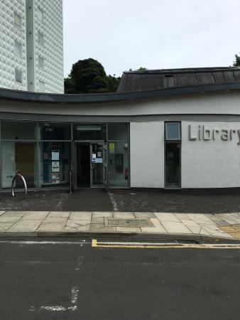 High Heaton Library entrance